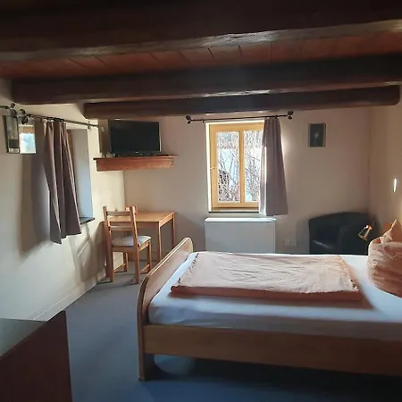 Robinienhof 3*