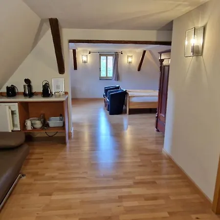 Robinienhof 3*
