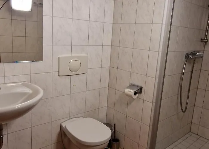 Robinienhof 3* Schadeleben